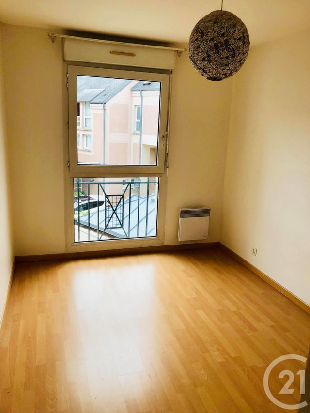 Appartement F3 à louer - 3 pièces - 70.27 m2 - GIF SUR YVETTE - 91 - ILE-DE-FRANCE - Century 21 S.L.P. Immobilier