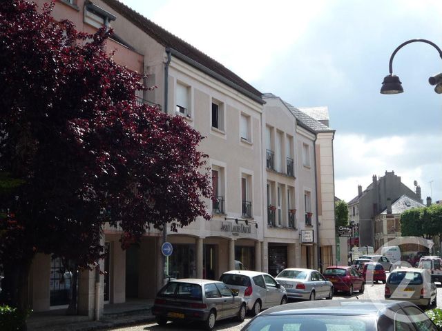 Appartement F3 à louer - 3 pièces - 70.27 m2 - GIF SUR YVETTE - 91 - ILE-DE-FRANCE - Century 21 S.L.P. Immobilier
