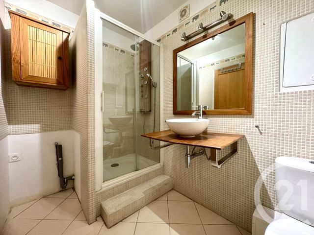 Appartement F2 à louer - 2 pièces - 40.98 m2 - VERSAILLES - 78 - ILE-DE-FRANCE - Century 21 S.L.P. Immobilier