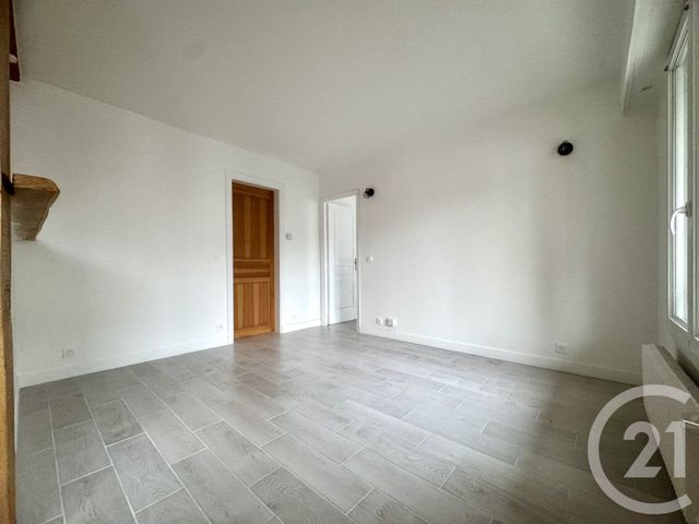 Appartement F2 à louer - 2 pièces - 40.98 m2 - VERSAILLES - 78 - ILE-DE-FRANCE - Century 21 S.L.P. Immobilier