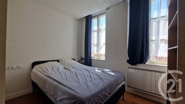 Appartement F2 à louer - 2 pièces - 32.15 m2 - ST GERMAIN EN LAYE - 78 - ILE-DE-FRANCE - Century 21 S.L.P. Immobilier