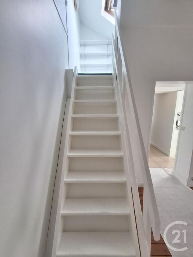 Appartement F2 bis à louer - 2 pièces - 29.84 m2 - VERSAILLES - 78 - ILE-DE-FRANCE - Century 21 S.L.P. Immobilier