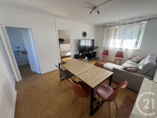 Appartement à vendre - 4 pièces - 66.0 m2 - VERSAILLES - 78 - ILE-DE-FRANCE - Century 21 S.L.P. Immobilier