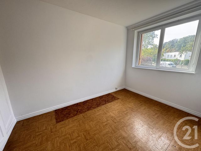 Appartement à vendre - 4 pièces - 66.0 m2 - VERSAILLES - 78 - ILE-DE-FRANCE - Century 21 S.L.P. Immobilier