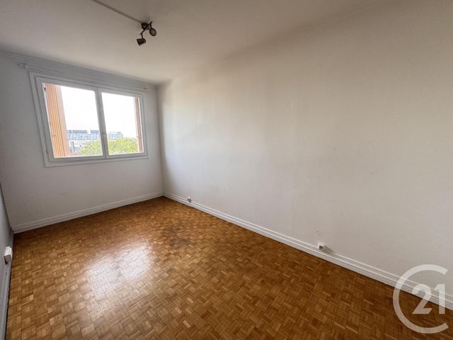 Appartement à vendre - 4 pièces - 66.0 m2 - VERSAILLES - 78 - ILE-DE-FRANCE - Century 21 S.L.P. Immobilier