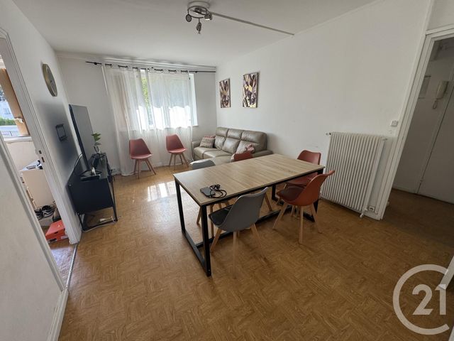 Appartement à vendre - 4 pièces - 66.0 m2 - VERSAILLES - 78 - ILE-DE-FRANCE - Century 21 S.L.P. Immobilier
