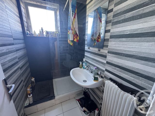 Appartement à vendre - 4 pièces - 66.0 m2 - VERSAILLES - 78 - ILE-DE-FRANCE - Century 21 S.L.P. Immobilier