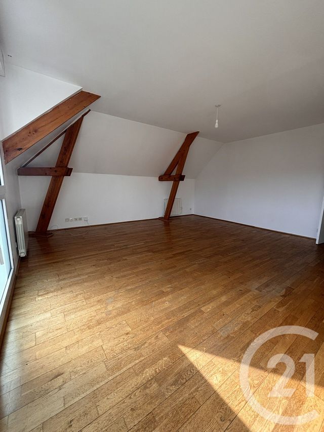 Appartement F4 à louer - 4 pièces - 76.75 m2 - GIF SUR YVETTE - 91 - ILE-DE-FRANCE - Century 21 S.L.P. Immobilier