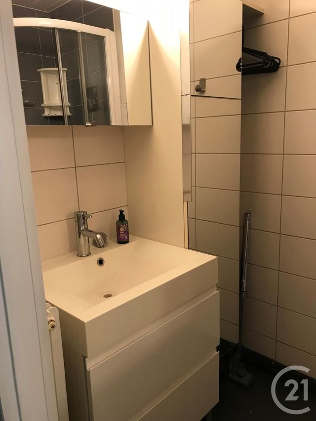 Appartement Studio à louer - 1 pièce - 15.32 m2 - VERSAILLES - 78 - ILE-DE-FRANCE - Century 21 S.L.P. Immobilier