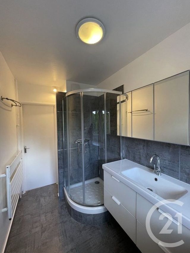 Appartement F2 à louer - 2 pièces - 45.72 m2 - CHAVILLE - 92 - ILE-DE-FRANCE - Century 21 S.L.P. Immobilier