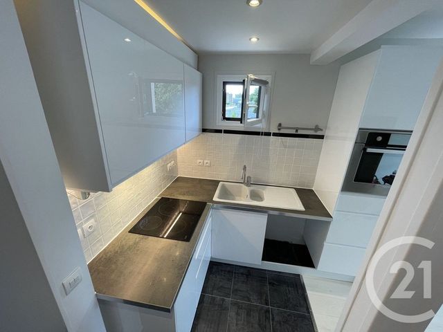 Appartement F2 à louer - 2 pièces - 45.72 m2 - CHAVILLE - 92 - ILE-DE-FRANCE - Century 21 S.L.P. Immobilier