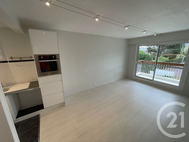 Appartement F2 à louer - 2 pièces - 45.72 m2 - CHAVILLE - 92 - ILE-DE-FRANCE - Century 21 S.L.P. Immobilier