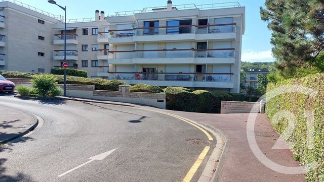 Appartement F2 à louer - 2 pièces - 45.72 m2 - CHAVILLE - 92 - ILE-DE-FRANCE - Century 21 S.L.P. Immobilier