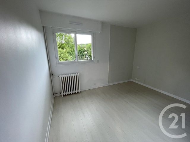 Appartement F2 à louer - 2 pièces - 45.72 m2 - CHAVILLE - 92 - ILE-DE-FRANCE - Century 21 S.L.P. Immobilier