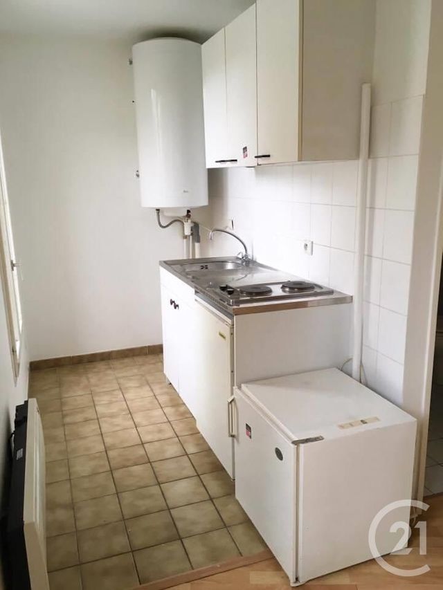 Appartement Studio à louer - 1 pièce - 27.97 m2 - GIF SUR YVETTE - 91 - ILE-DE-FRANCE - Century 21 S.L.P. Immobilier