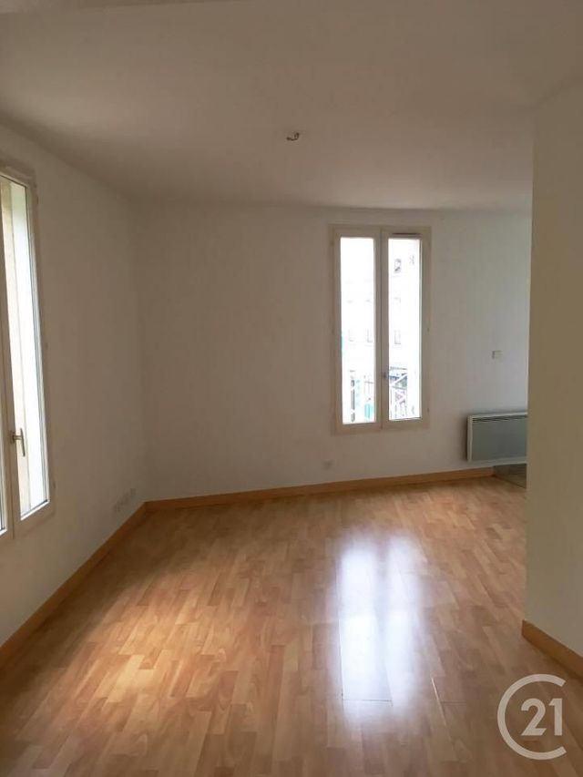 Appartement Studio à louer - 1 pièce - 27.97 m2 - GIF SUR YVETTE - 91 - ILE-DE-FRANCE - Century 21 S.L.P. Immobilier