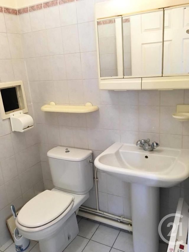 Appartement Studio à louer - 1 pièce - 27.97 m2 - GIF SUR YVETTE - 91 - ILE-DE-FRANCE - Century 21 S.L.P. Immobilier