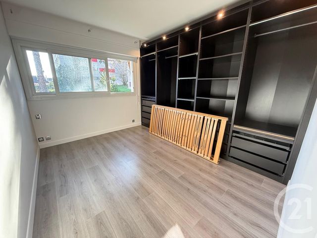 Appartement F4 à louer - 4 pièces - 76.59 m2 - GIF SUR YVETTE - 91 - ILE-DE-FRANCE - Century 21 S.L.P. Immobilier