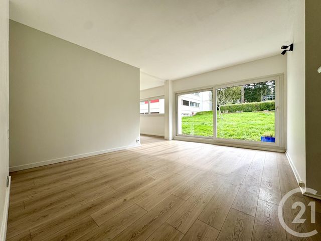 Appartement F4 à louer - 4 pièces - 76.59 m2 - GIF SUR YVETTE - 91 - ILE-DE-FRANCE - Century 21 S.L.P. Immobilier
