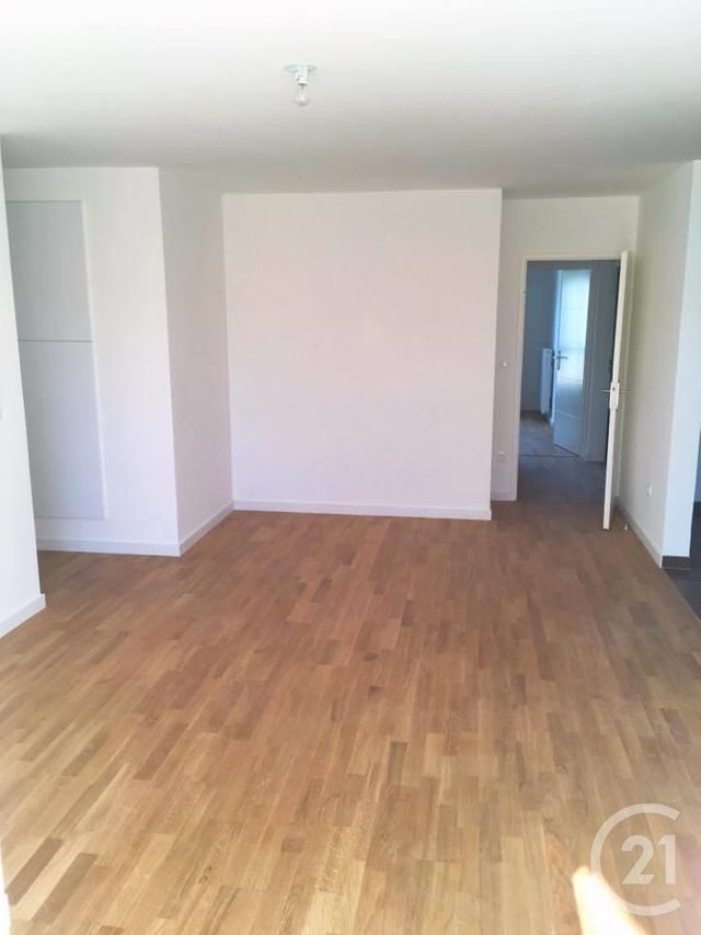 Appartement F4 à louer - 4 pièces - 80.13 m2 - BURES SUR YVETTE - 91 - ILE-DE-FRANCE - Century 21 S.L.P. Immobilier