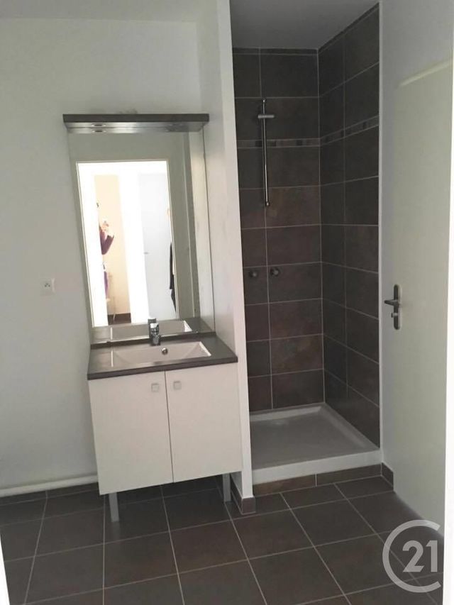 Appartement F4 à louer - 4 pièces - 80.13 m2 - BURES SUR YVETTE - 91 - ILE-DE-FRANCE - Century 21 S.L.P. Immobilier