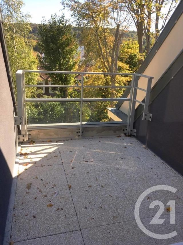 Appartement F4 à louer - 4 pièces - 80.13 m2 - BURES SUR YVETTE - 91 - ILE-DE-FRANCE - Century 21 S.L.P. Immobilier