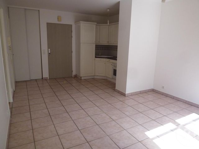 Appartement F2 à louer - 2 pièces - 38.3 m2 - GIF SUR YVETTE - 91 - ILE-DE-FRANCE - Century 21 S.L.P. Immobilier