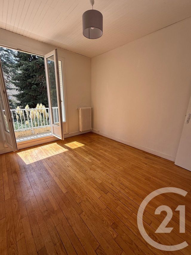 Appartement F4 à louer - 4 pièces - 66.63 m2 - ORSAY - 91 - ILE-DE-FRANCE - Century 21 S.L.P. Immobilier